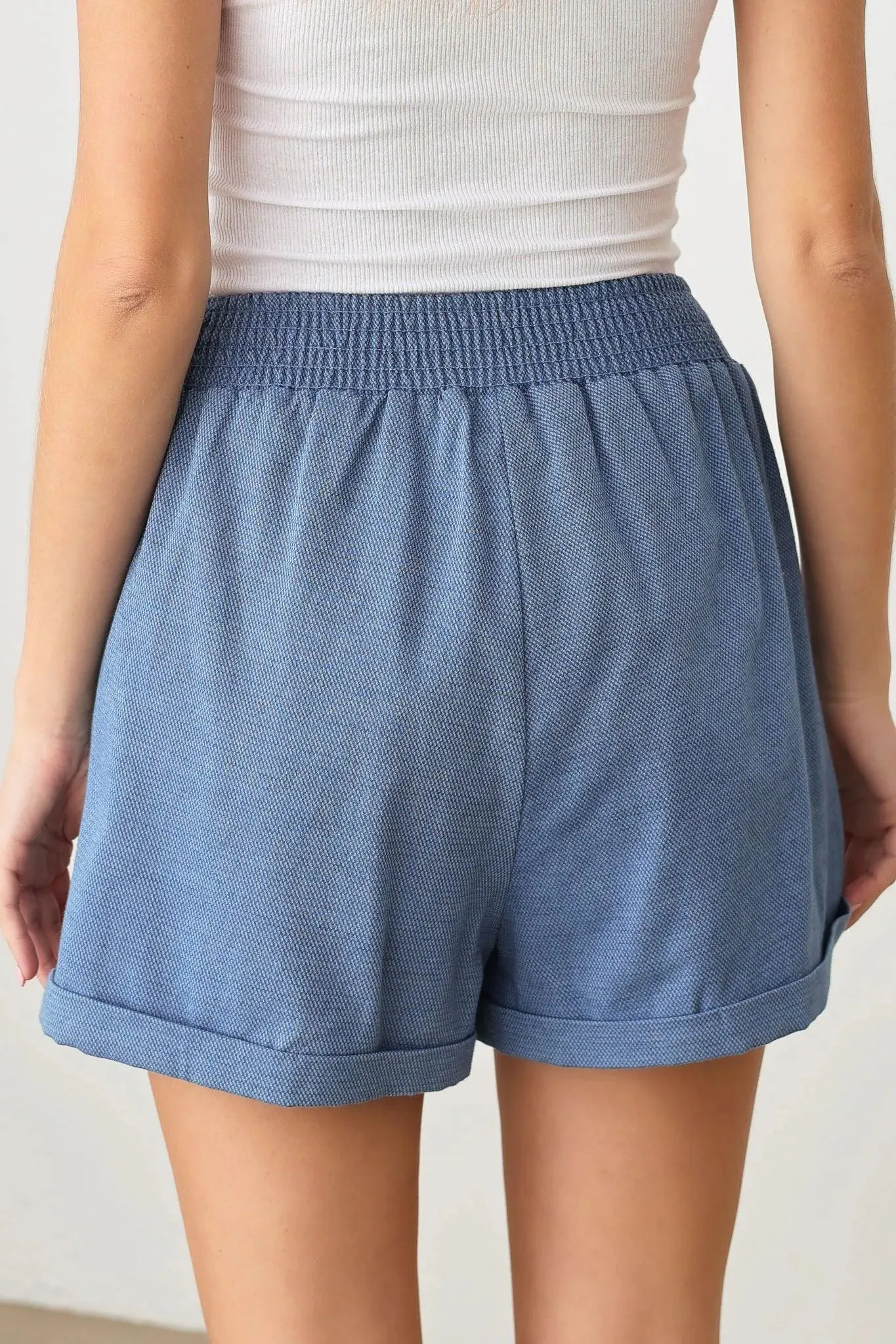 Pleated Casual Side Pocket Back Stretchy Waist Line Shorts