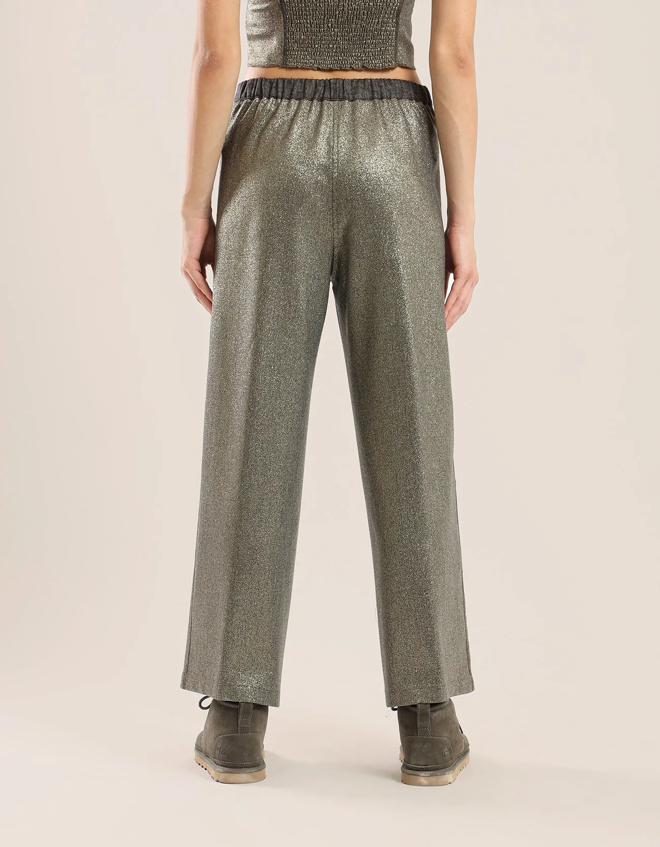 Straight leg pants with elastic on the back