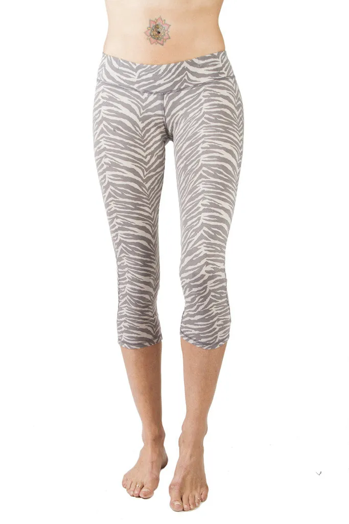 Zebra Capri Leggings - Grey