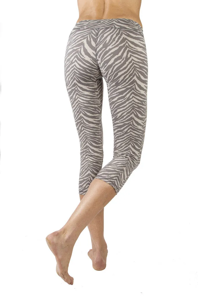 Zebra Capri Leggings - Grey