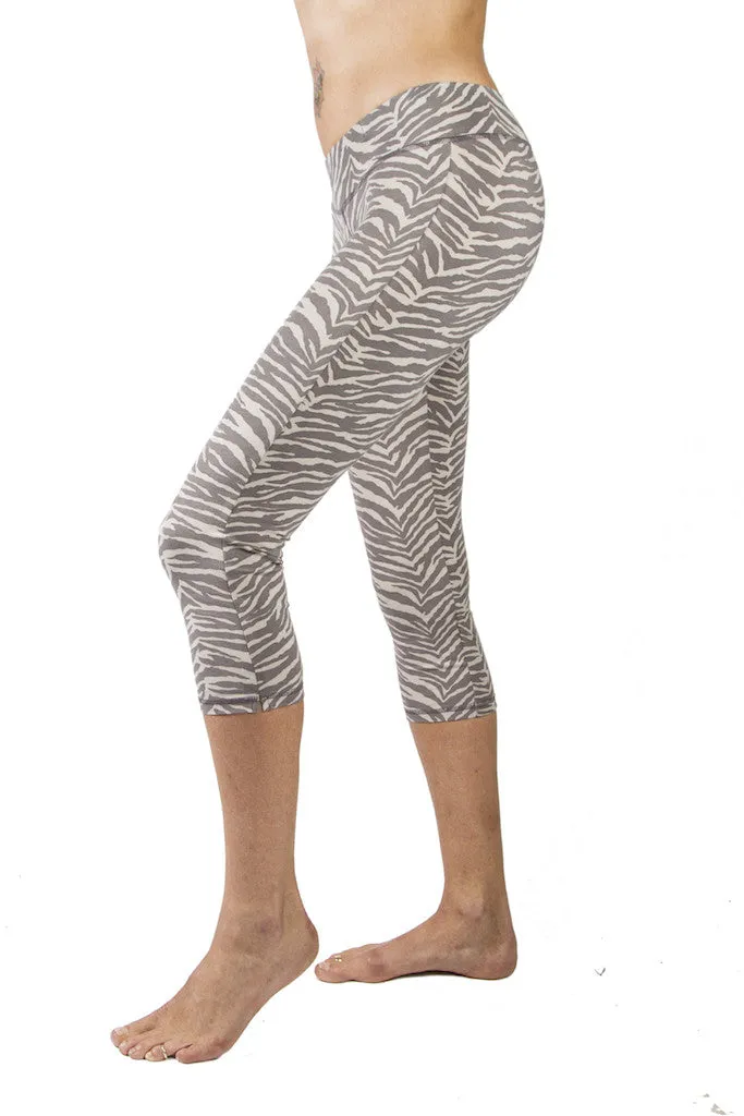 Zebra Capri Leggings - Grey